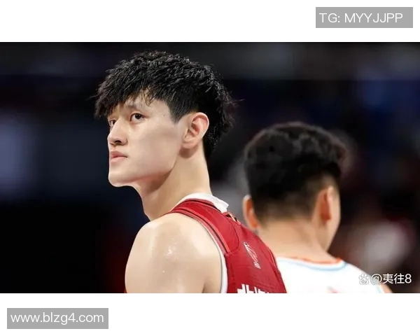 曾凡博腰椎横突骨折回京就医专家会诊助力恢复之路